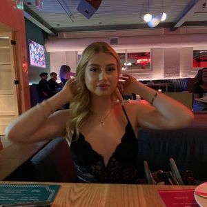 Meet your Posher, Vanessa